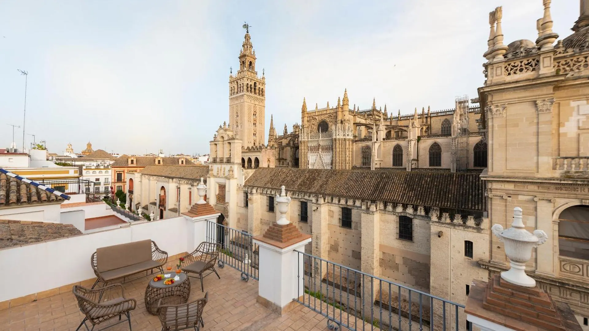 Centriko Alemanes Apartment Seville Spain