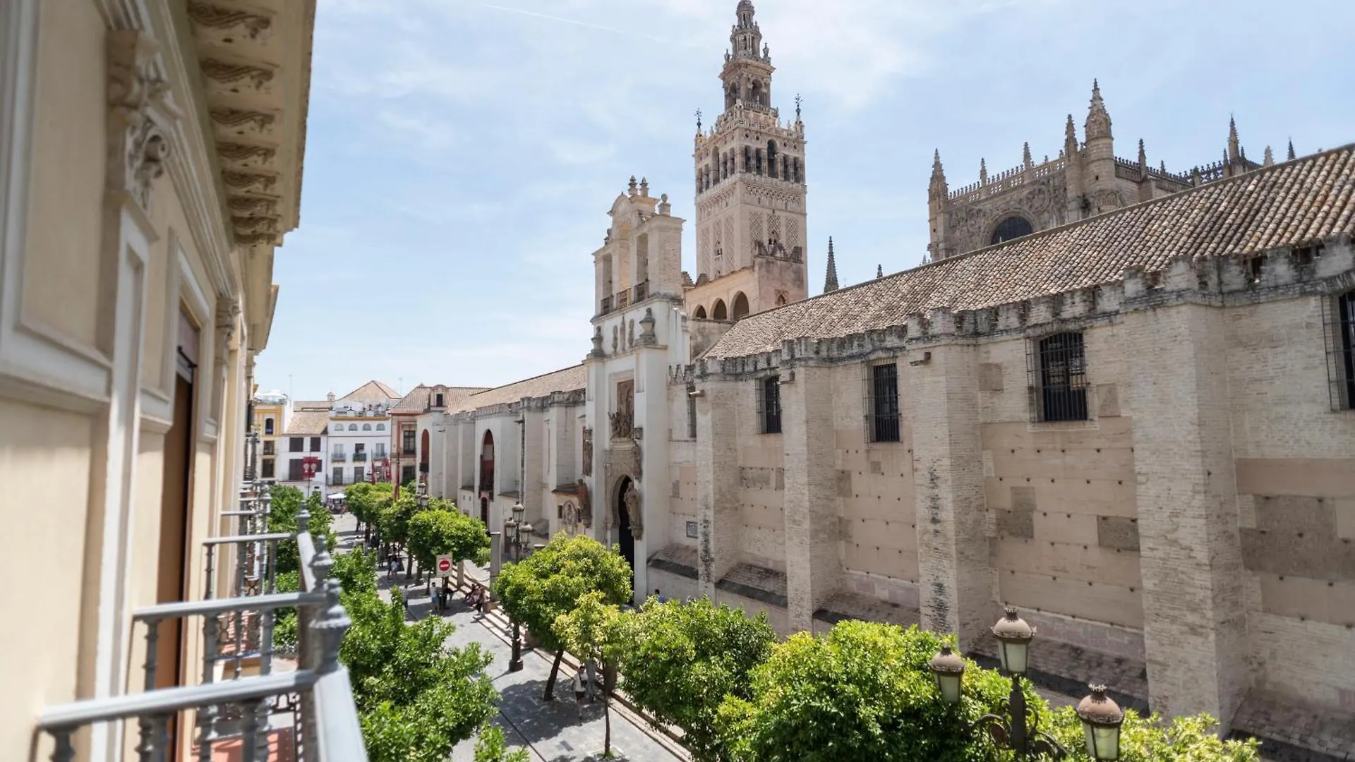 Centriko Alemanes Apartment Seville Spain