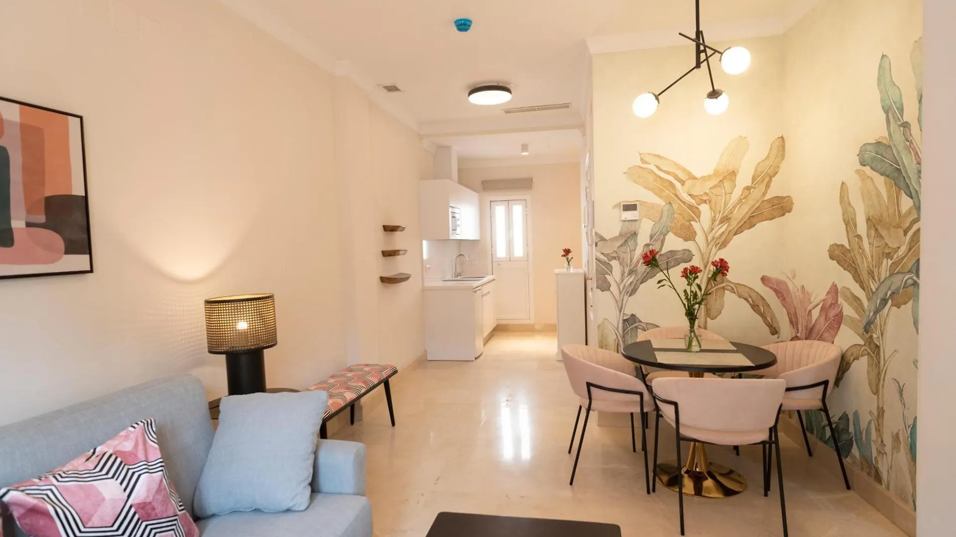 Centriko Alemanes Apartment Seville Spain