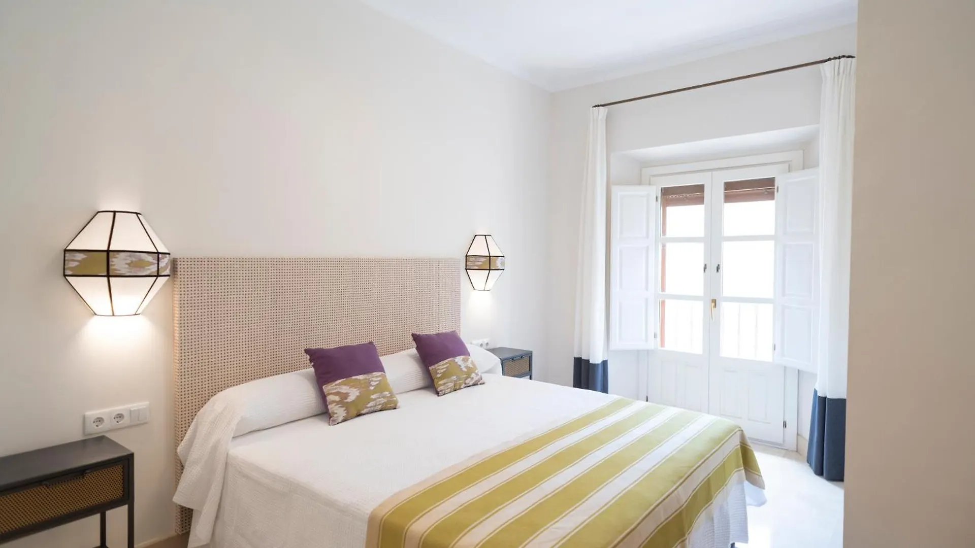 Centriko Alemanes Apartment Seville Spain